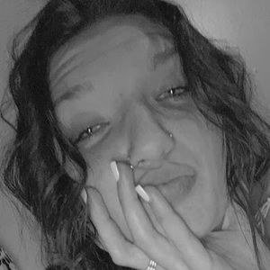 Meet your Posher, Carly